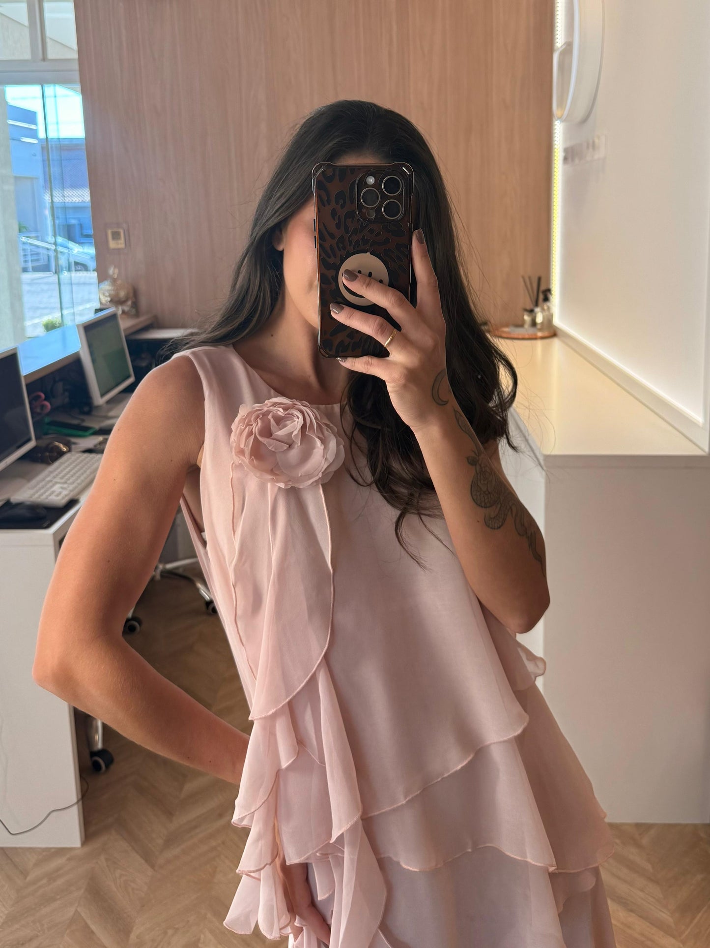 Vestido c/flor Jasmim - cores