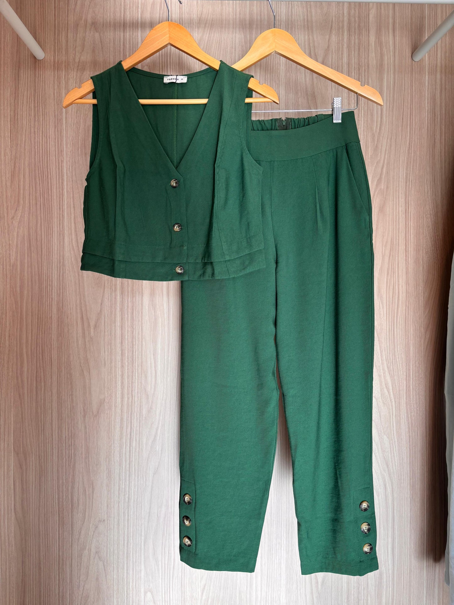 Calça Melbourne c/botões - Cores