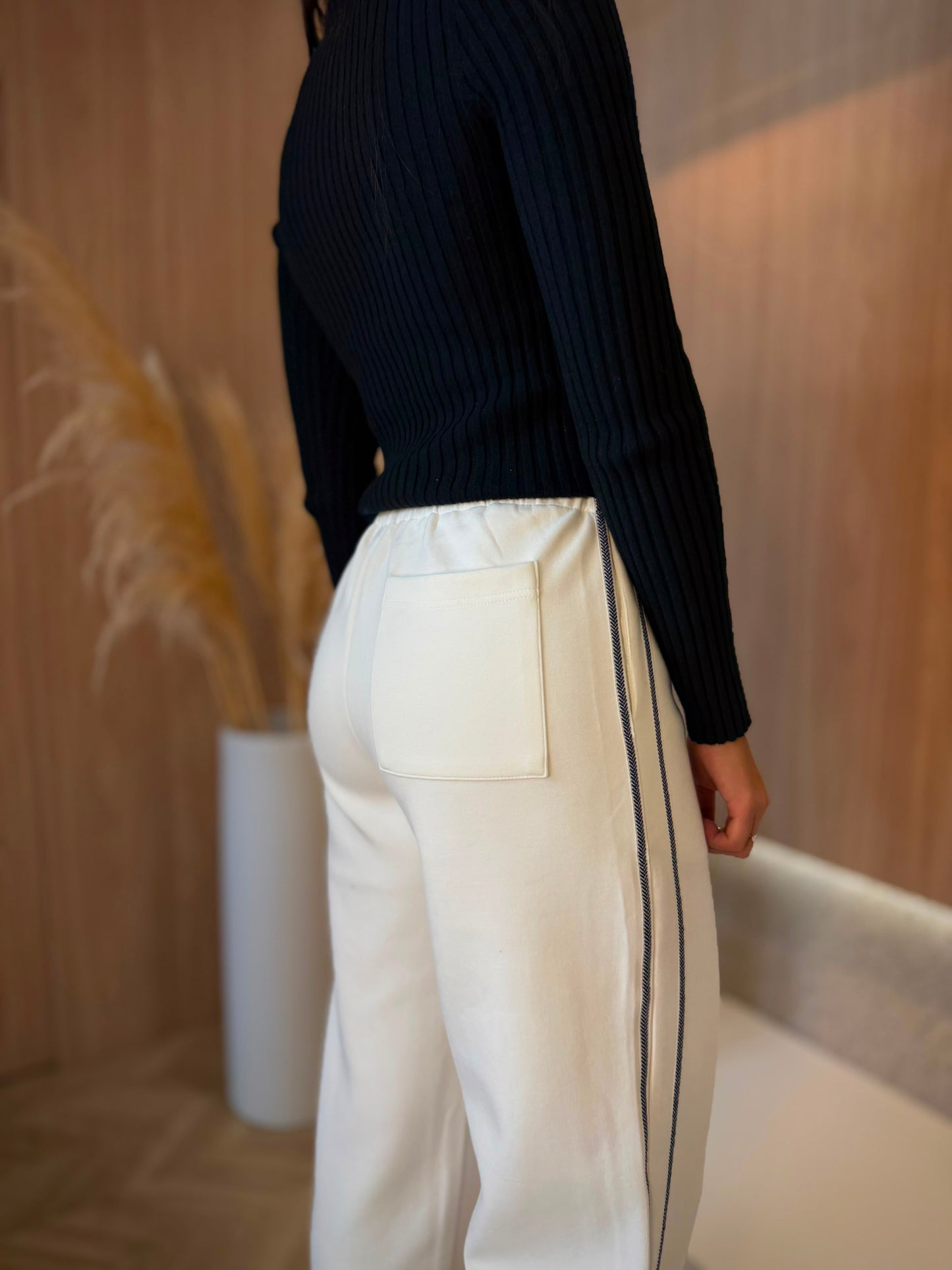 Conjunto c/jaqueta Off Hailey