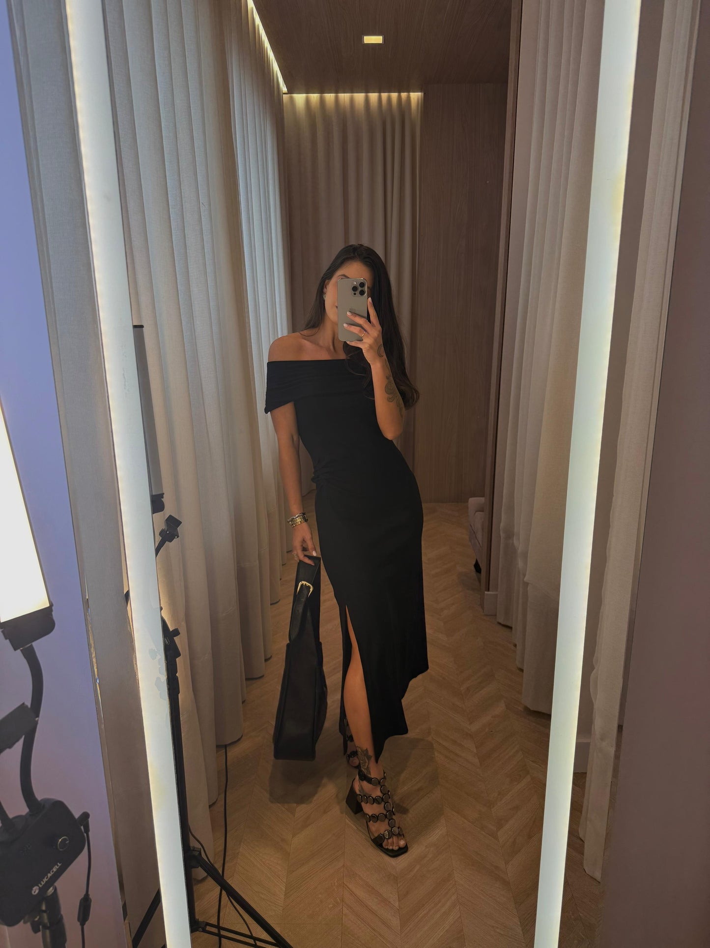 Vestido Preto Bella Ombro a Ombro