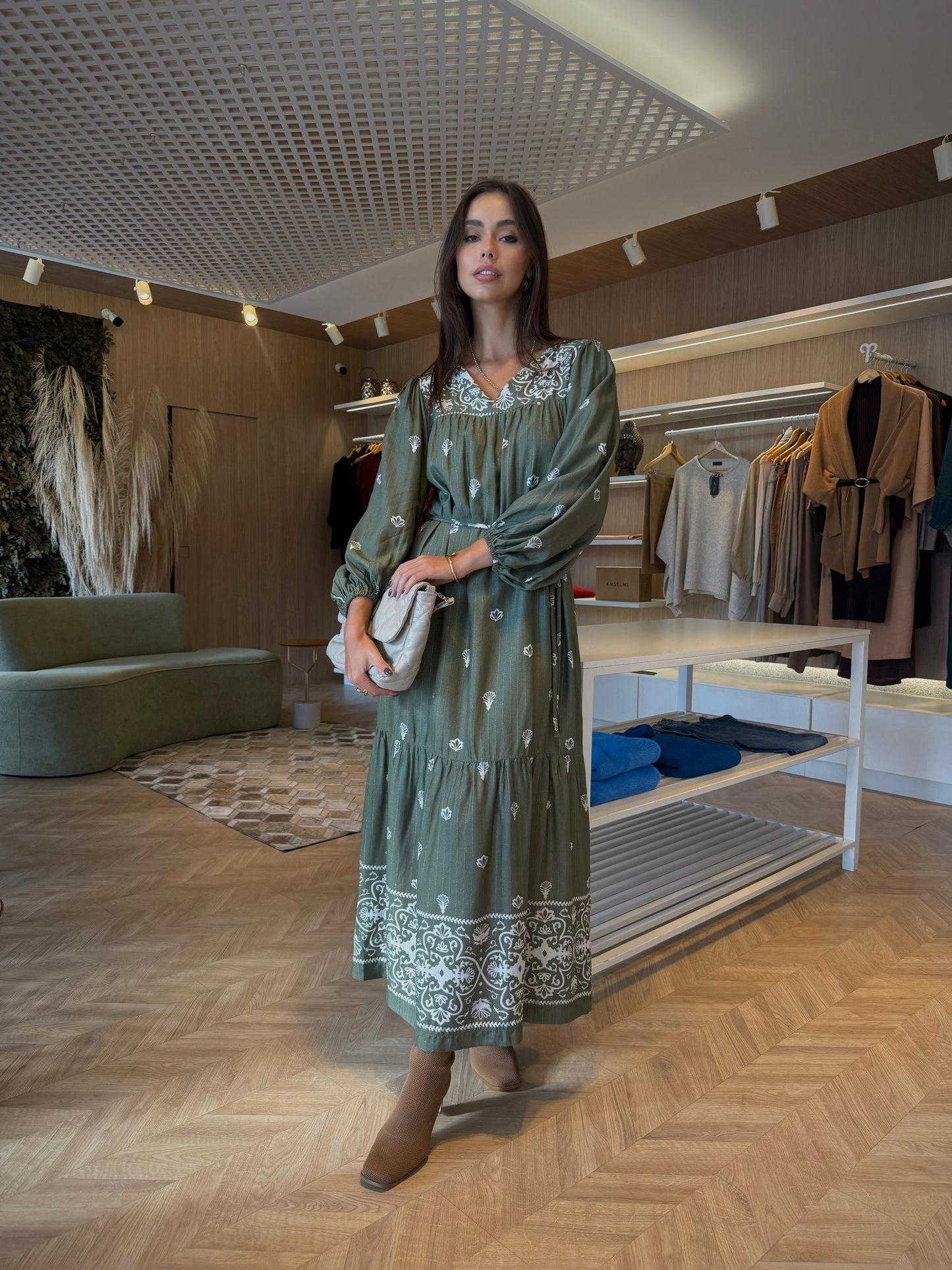 Vestido Bordado Celina - cores