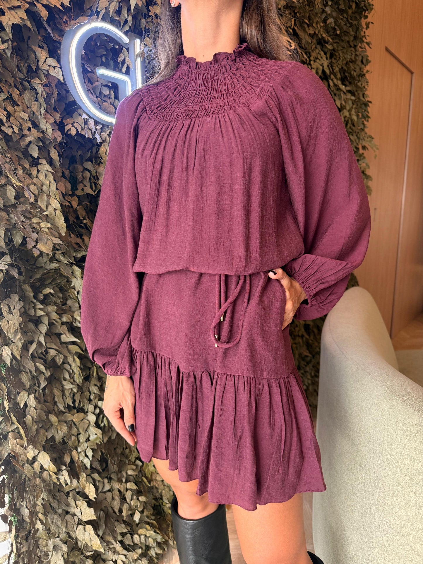Vestido Curto Berinjela