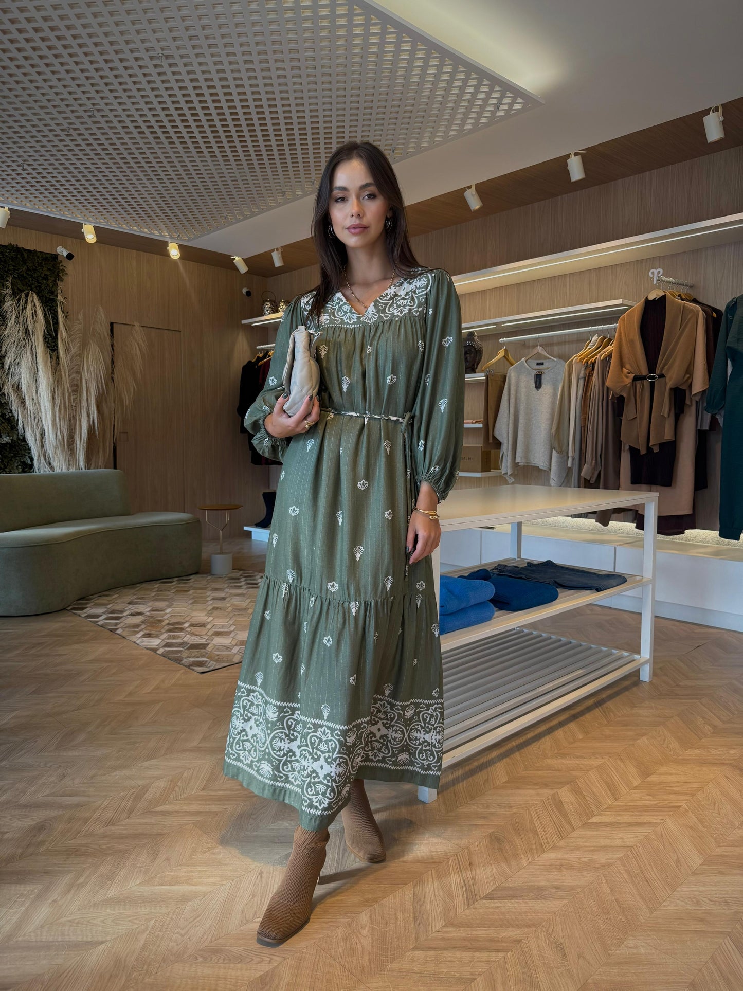 Vestido Bordado Celina - cores