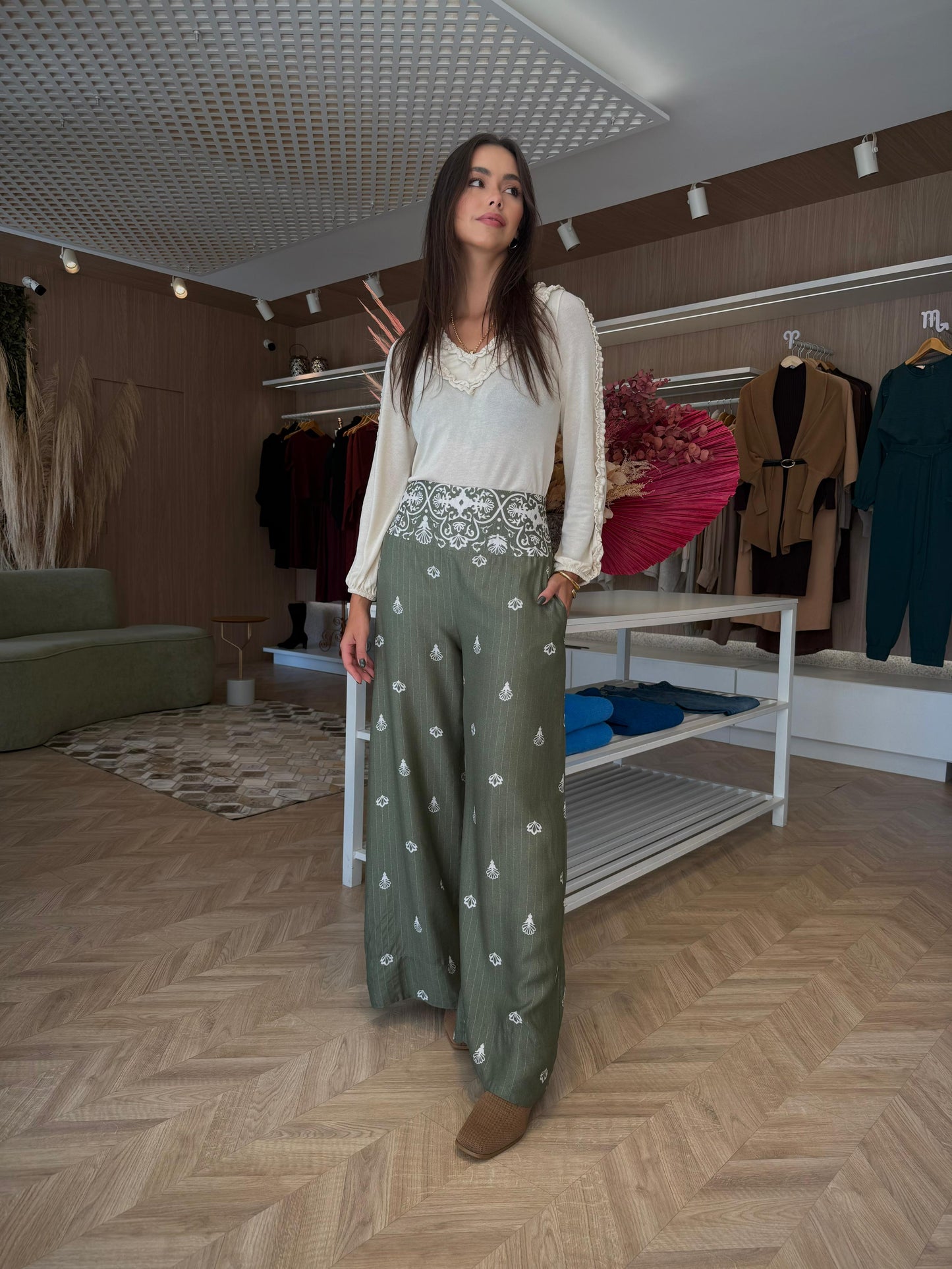 Calça Bordada Celina - cores