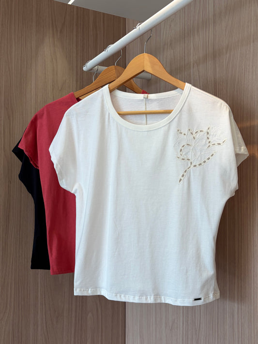 Blusa Básica det. flor - cores