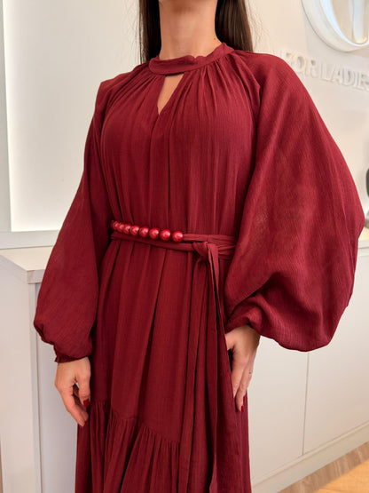 Vestido burgundy c/cinto perolas