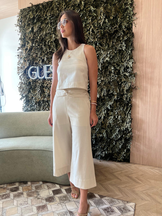 Calça Pantacourt Natural Drapeada