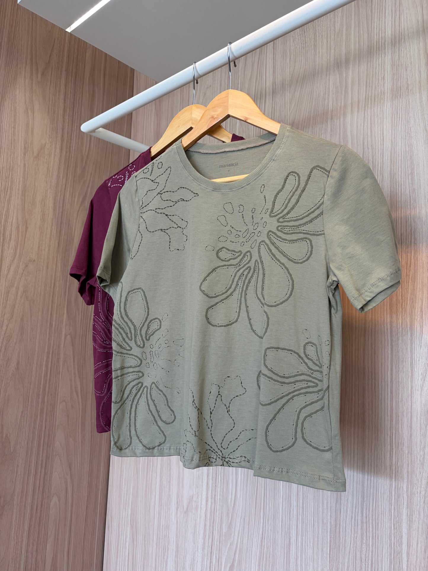 Blusa Folhagem - cores
