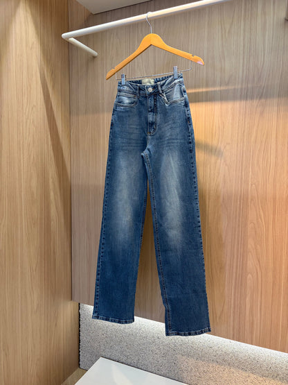 Calça jeans estonada média power