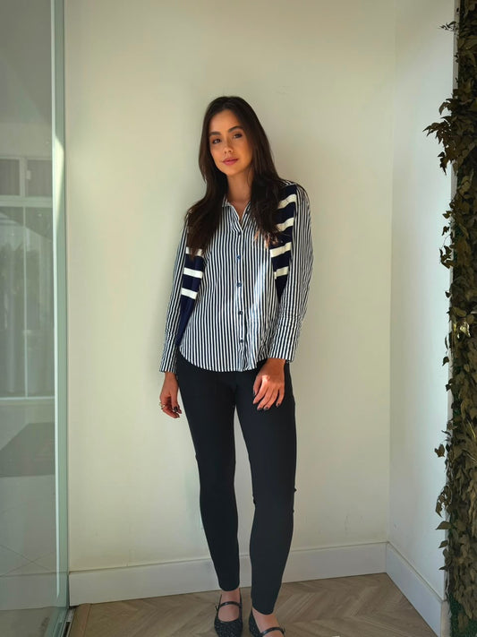 Calça Alfaiataria Preta Ambi