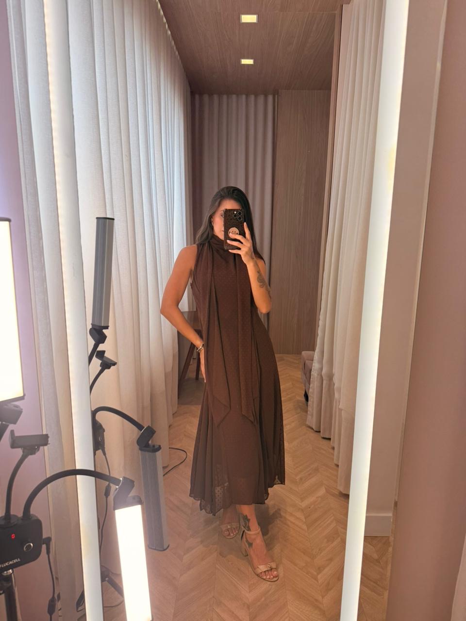 Vestido Liso c/ gola gravata - cores