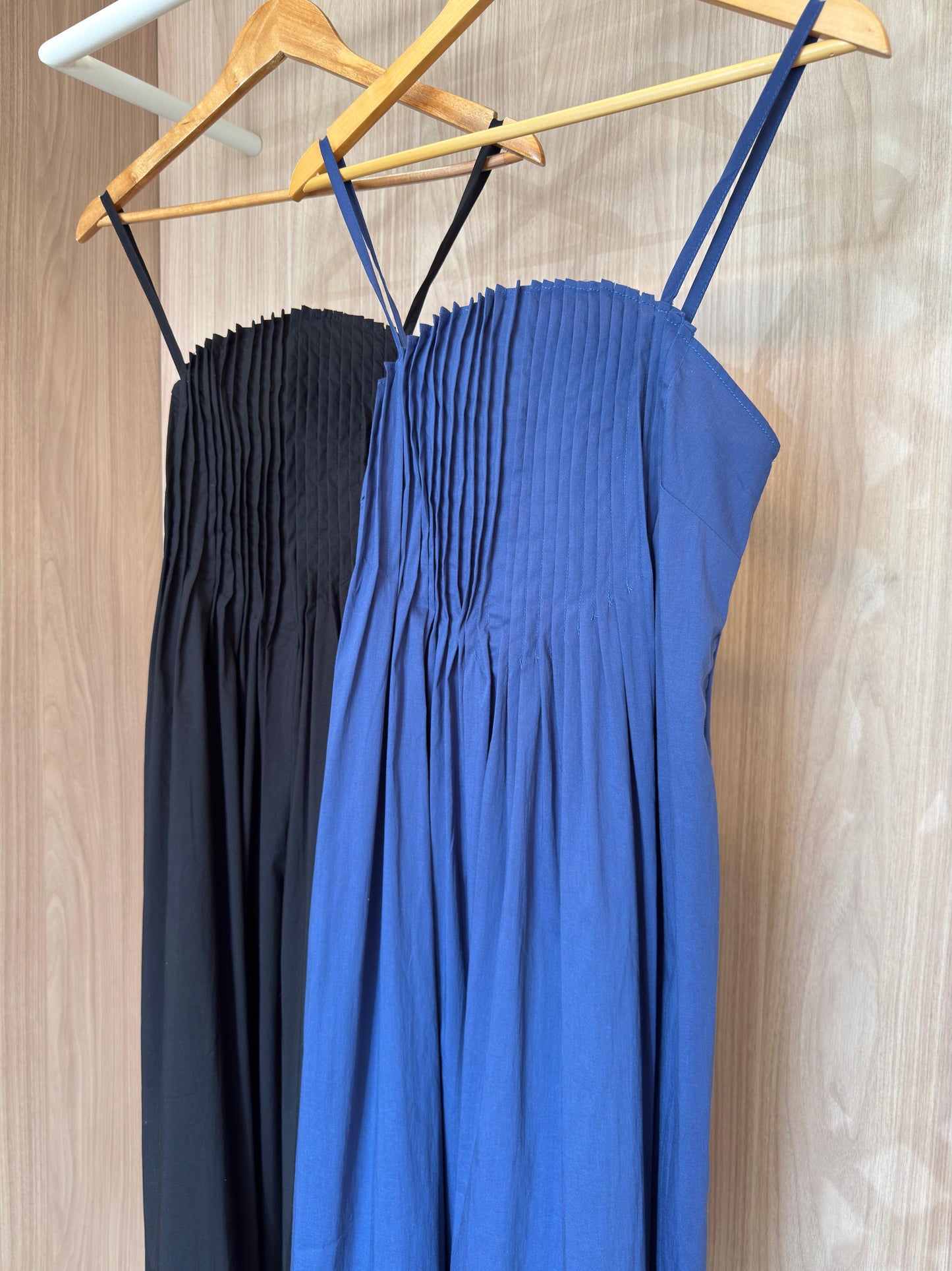 Vestido c/busto Plissado - cores