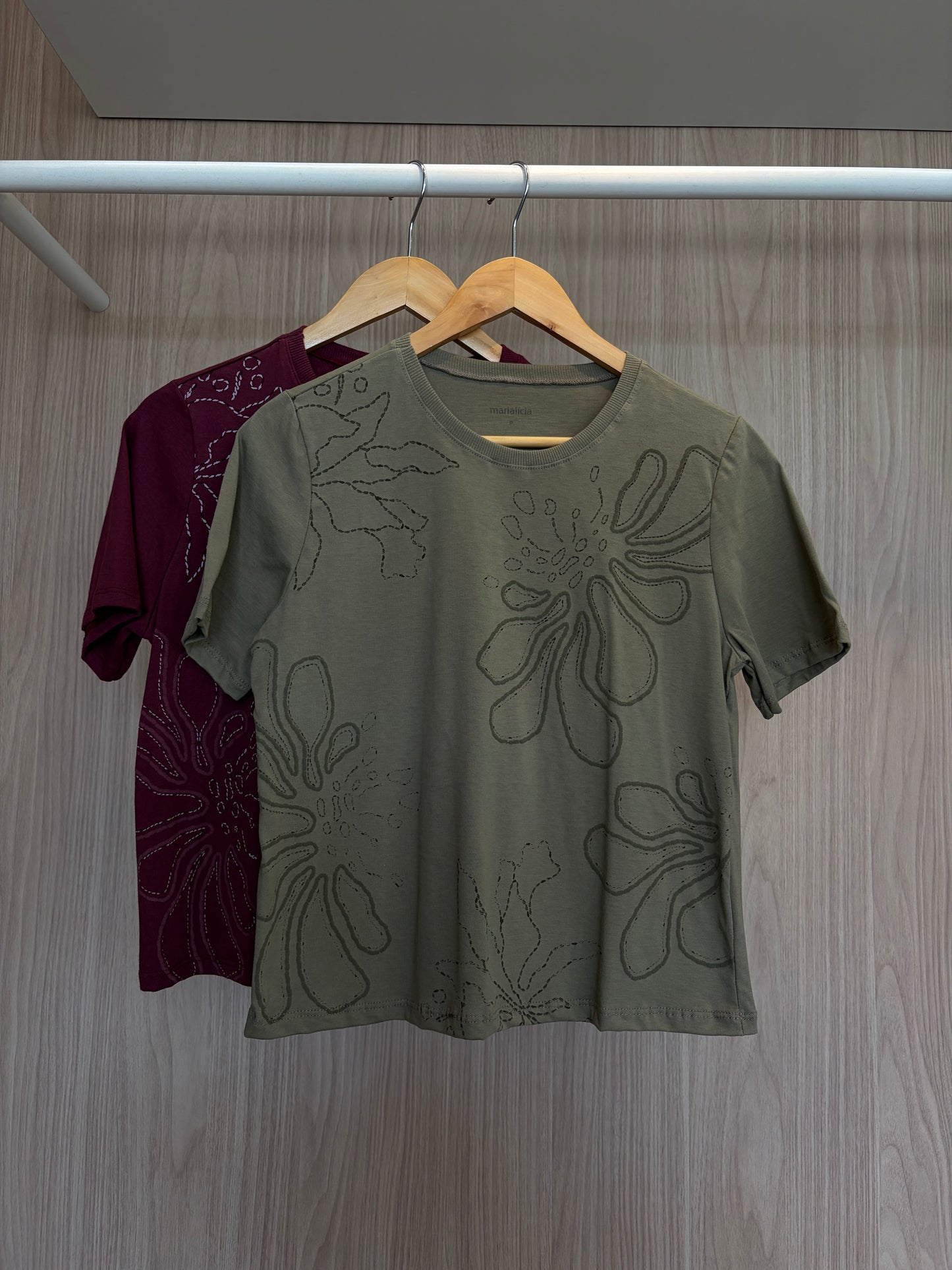Blusa Folhagem - cores