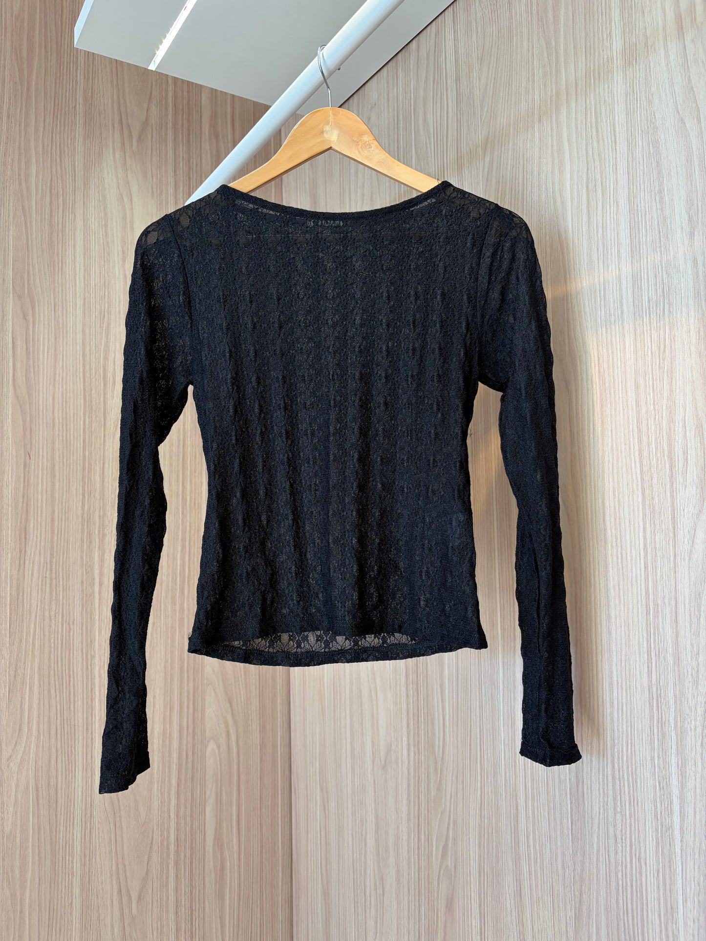 Blusa Renda Preta Ester