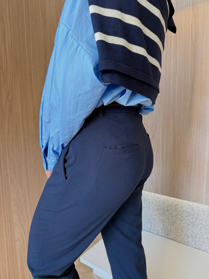 Calça Alfaiataria Cenoura Azul Profundo