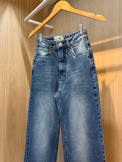 Calça jeans estonada média power