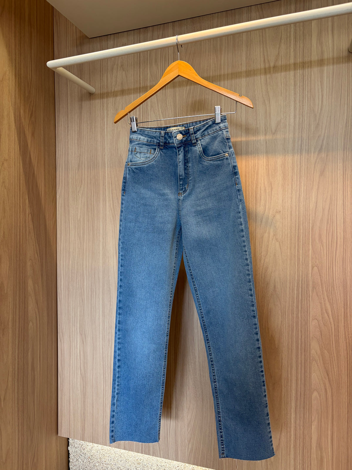 Calça Reta Valencia Jeans Claro