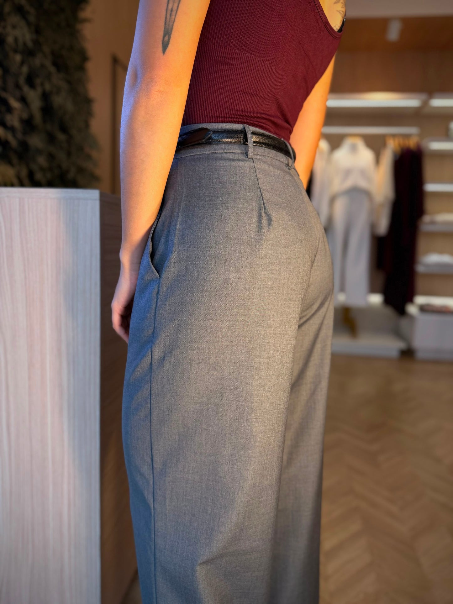 Calça Cinza Daisies Reta