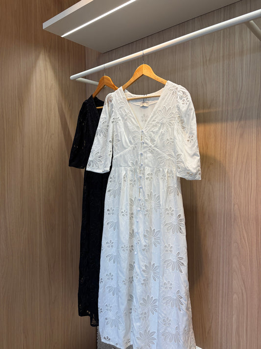 Vestido Bordado Floral- Cores