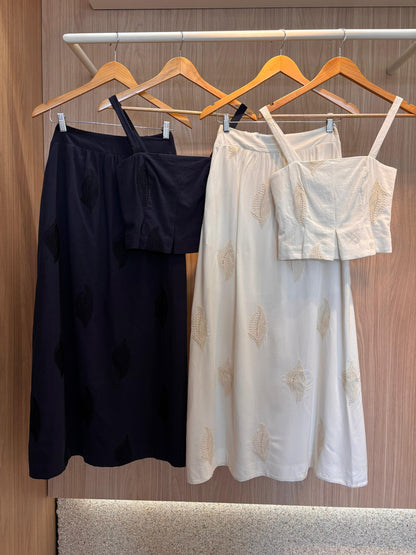 Cropped Bordado Celeste - cores