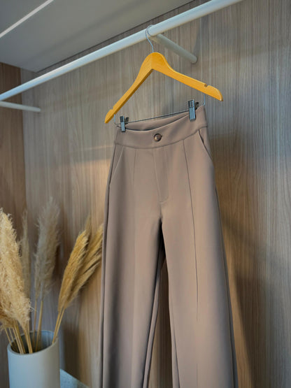 Calça Alfaiataria Conhaque